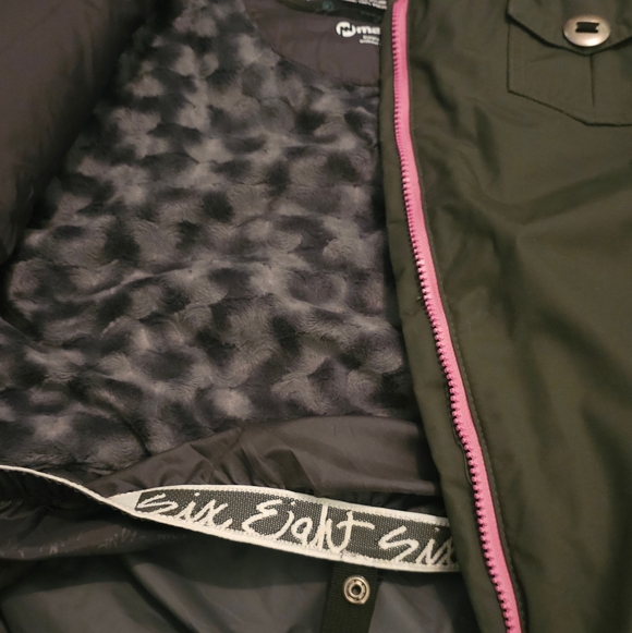 686 Six Eight Six Green and Pink Ski Snowboard Jacket - Medium - Picture 4 of 10